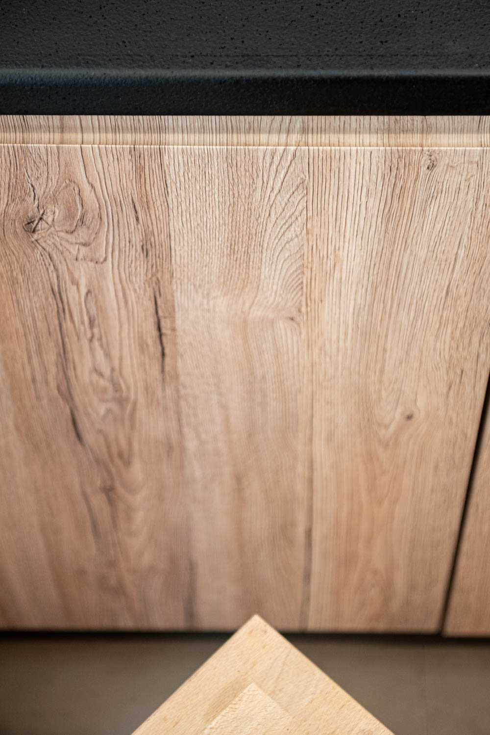 gallery-item