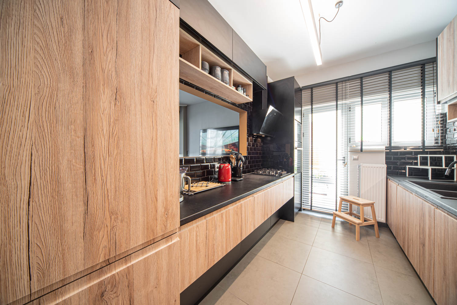 gallery-item