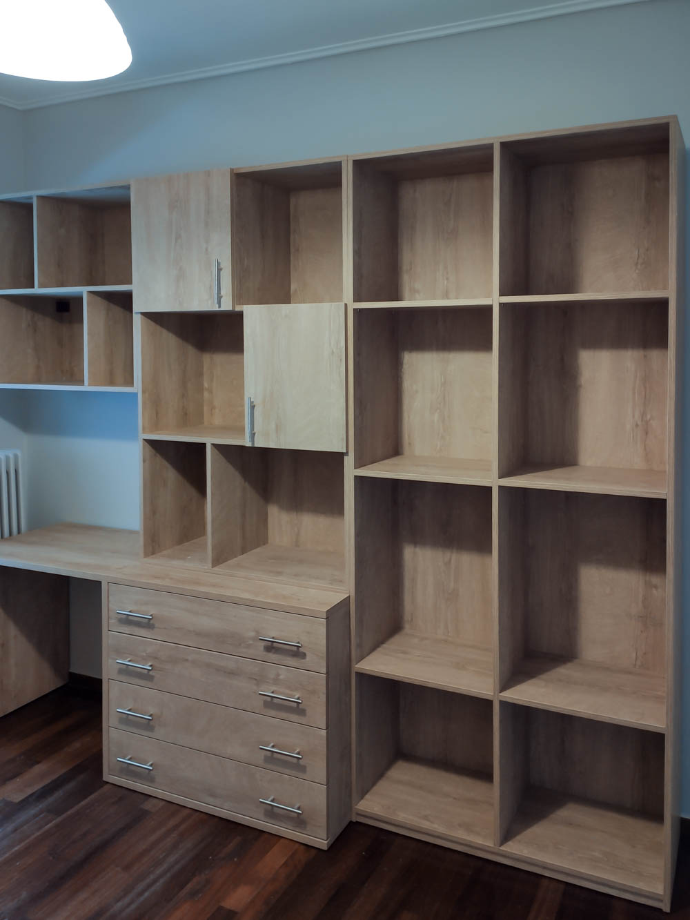 gallery-item